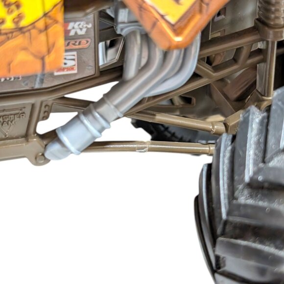 Hot Wheels Monster Jam Earth Shaker 1:24 Die Cast Truck 7" - Parts Issue - Picture 6 of 9